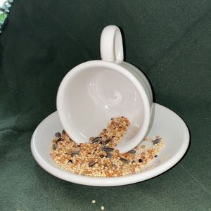 FIESTA Bird feeder - White.